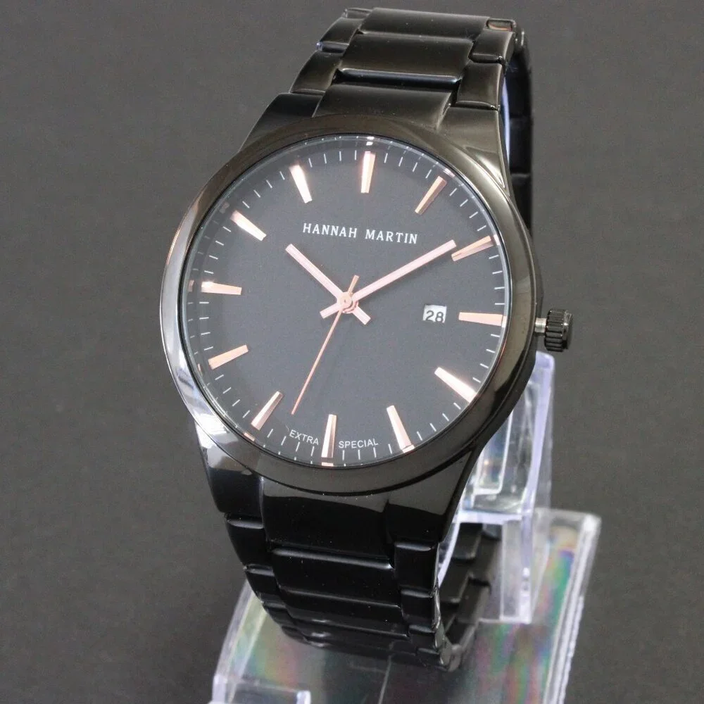 Men's Sports Watch Raised Indices Integrated Bracelet Black Quartz 40mm